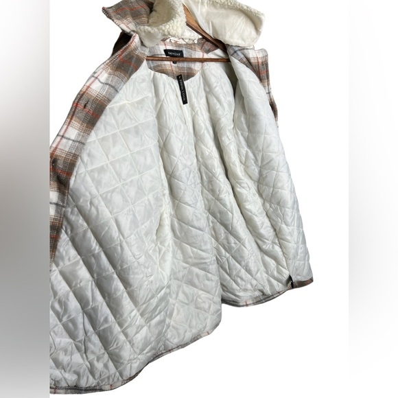 New Look Women’s Plaid Shaket - Picture 5 of 12